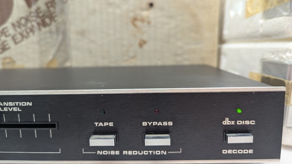 DBX 228 Recording Technology Series Dynamic Range Expander W Box Estate UNTESTED