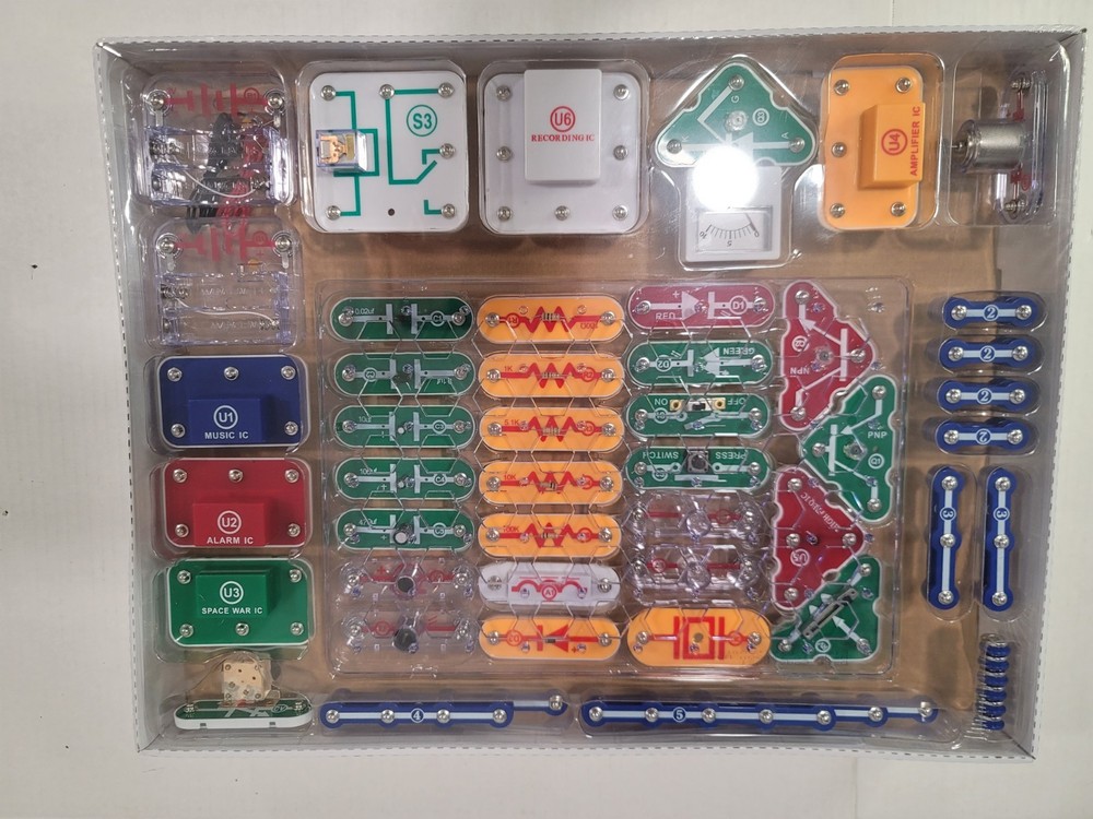 Elenco SC750 Electronics Snap Circuits Extreme 750-In-1 Experiments Kit