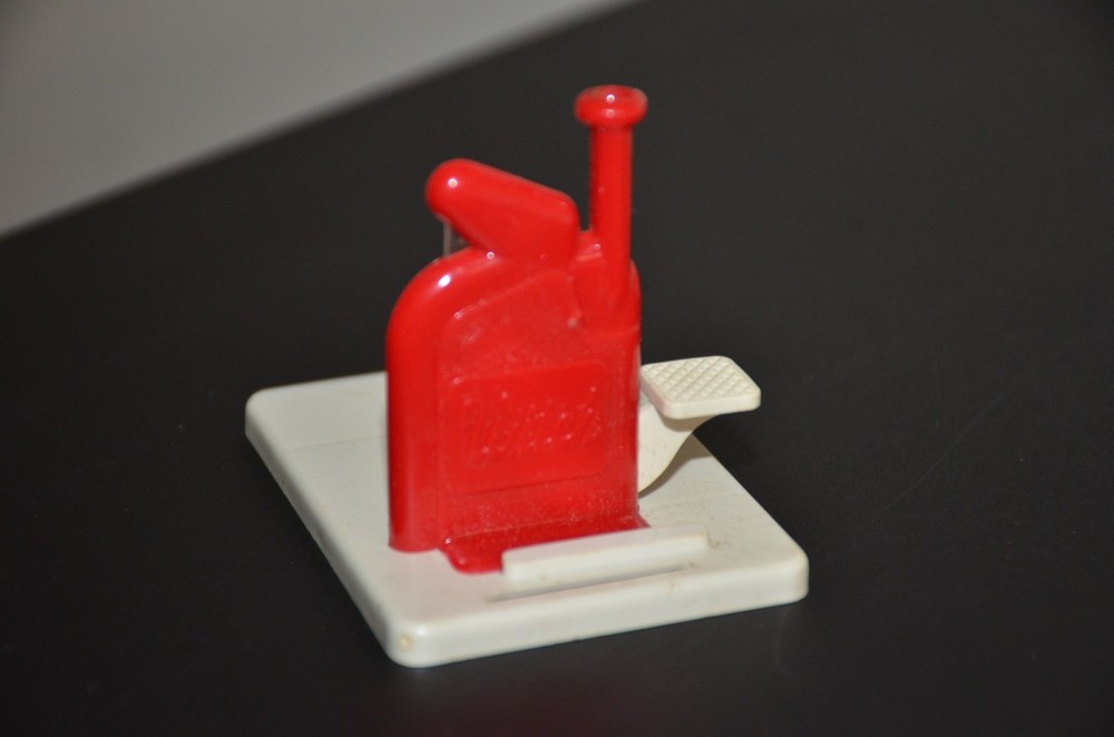 Vintage Witch Automatic Sewing Needle Threader Instructions and original box