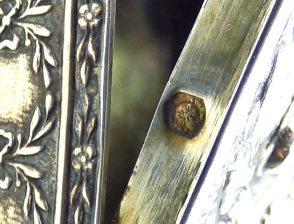 Antique Putti Repousse 900 Silver trinket/snuff box