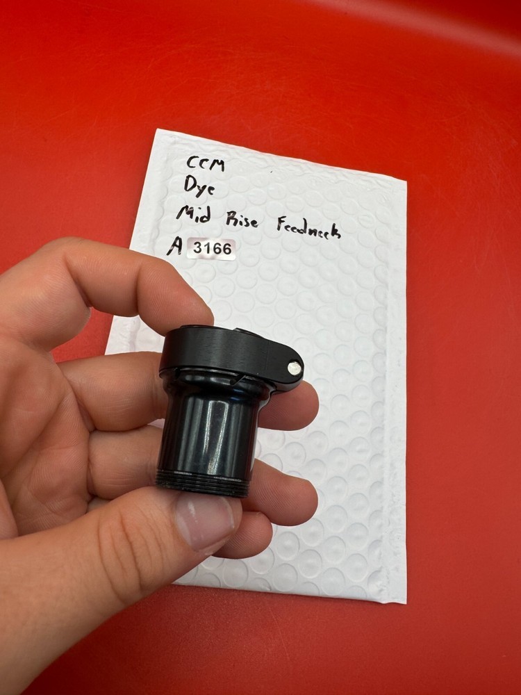 CCM Dye Mid Rise Feedneck