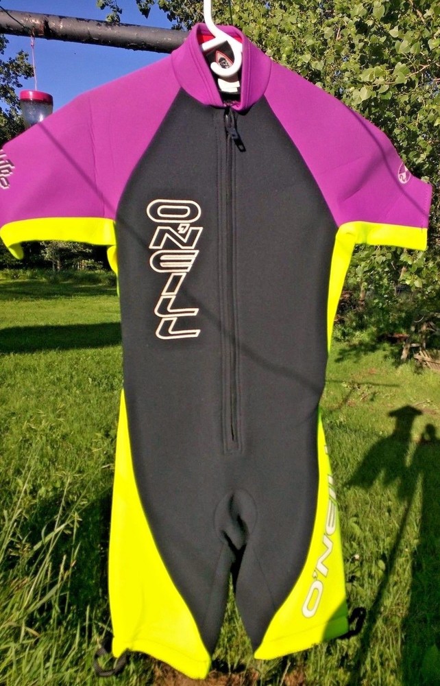 O'NELL WET SUIT  SIZE MEDIUM