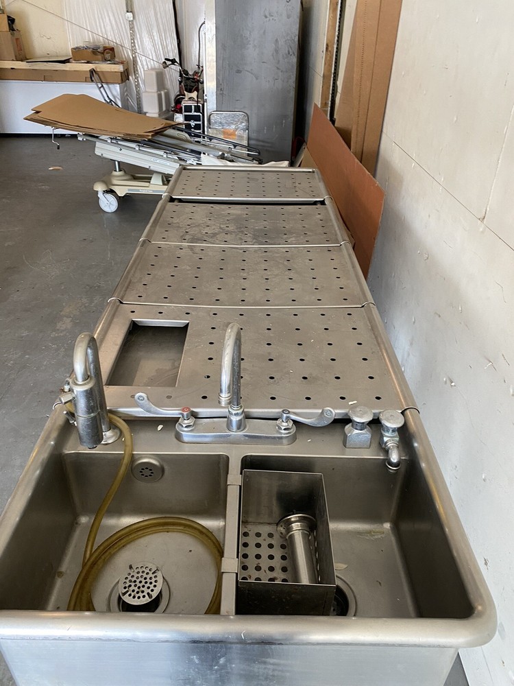 Jewett autopsy table