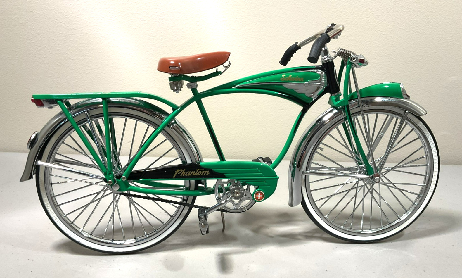 Schwinn Phantom bicycle, Die-cast Metal, 1:6 Scale, Green Enamel Finish, Nice!