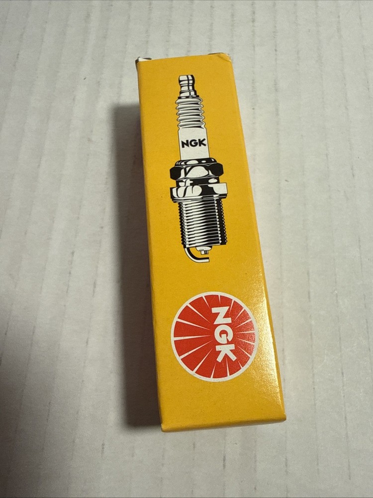 NGK - Standard Spark Plug (DCPR9E) 2641