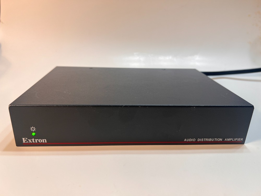Extron DA 6A Six Output Stereo Audio Distribution Amplifier