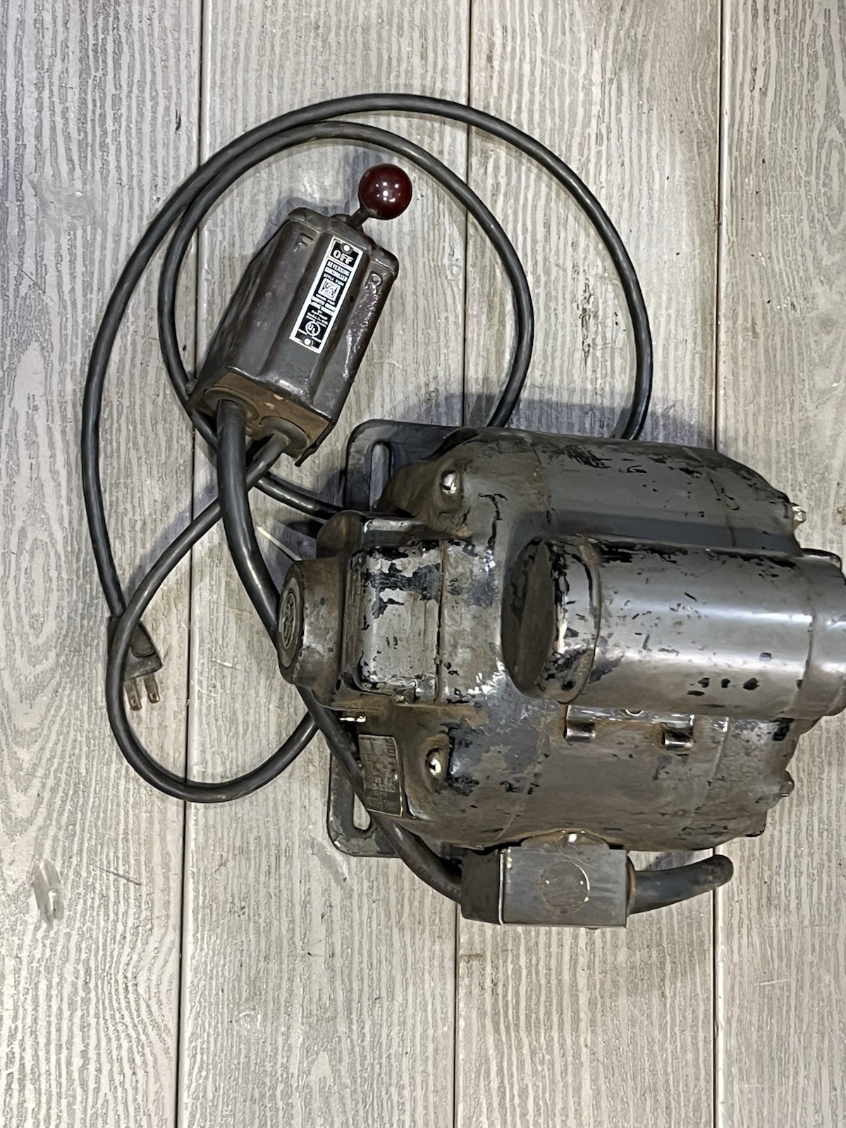 Metal Lathe General Electric 1/2 Hp 1725 RPM Motor & Reversing Drum Switch (WA)