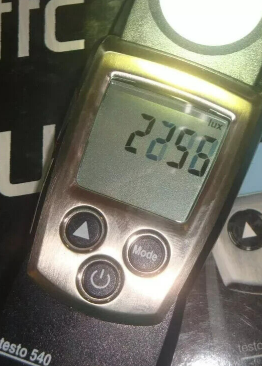 Testo 540 Pocket Light Meter Digital Display Light Meter with Case