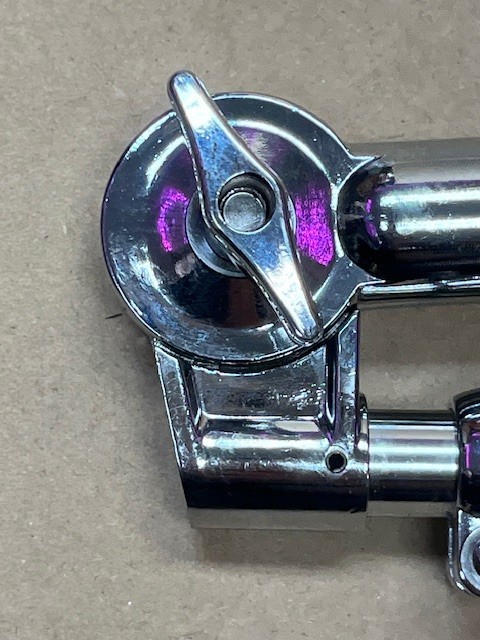 Unbranded Left-Facing Tom Holder - Chrome