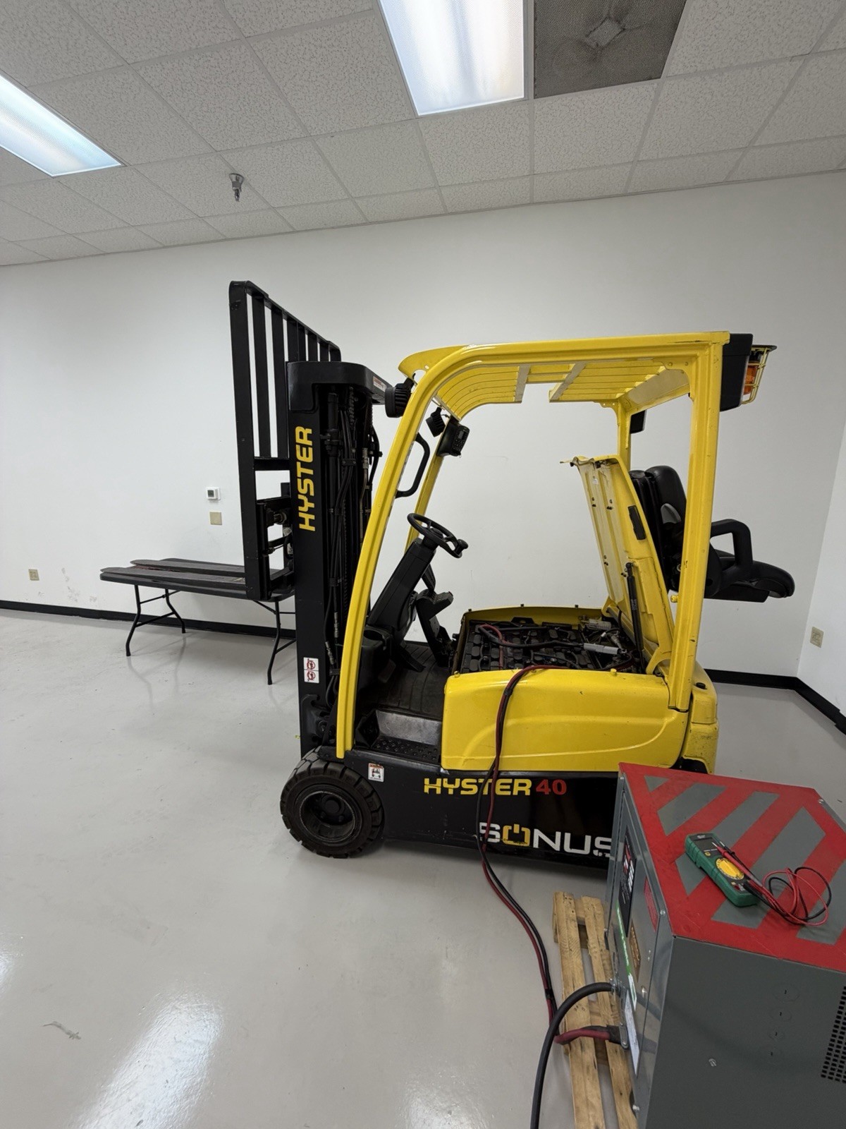 Hyster J40XNT LOW Hours