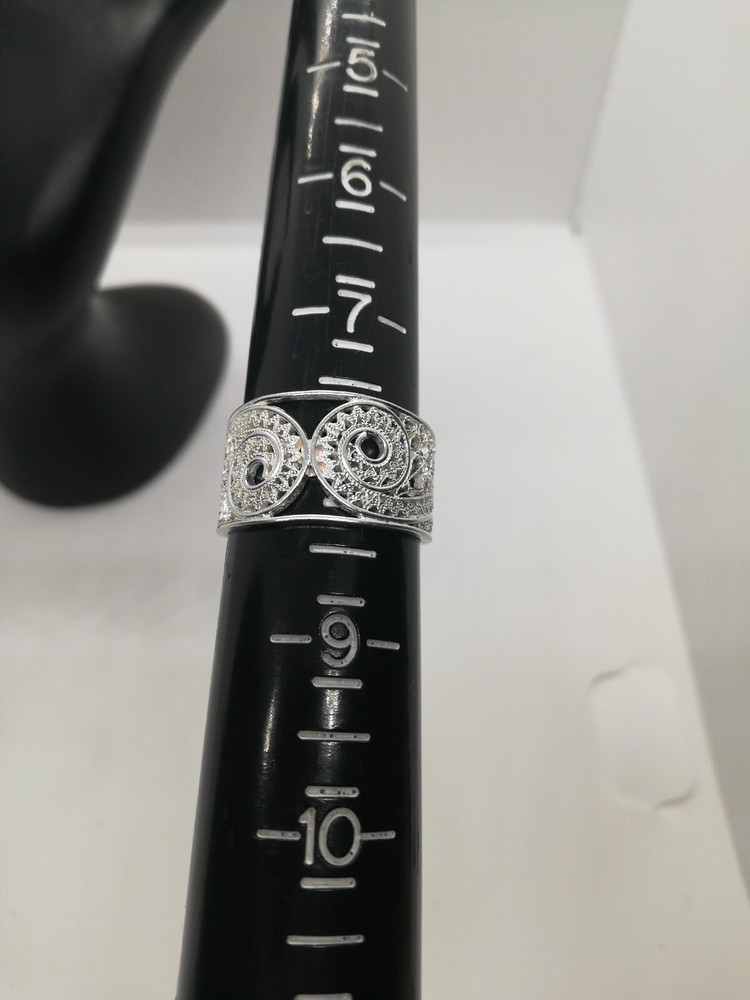 . 970 Solid Silver Women's Ring Size 8 Filigree New.