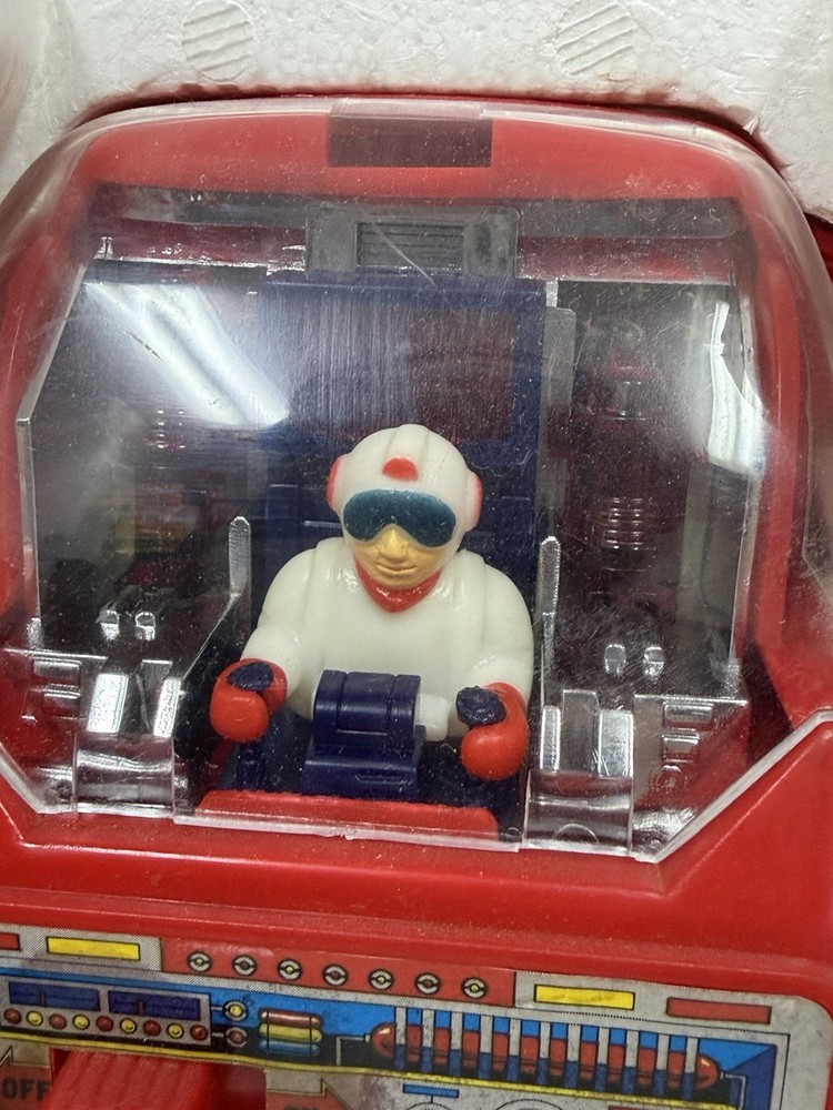 LAMBDA-III - CH CHAU HARE - TAIWAN MECHANICAL ROBOT