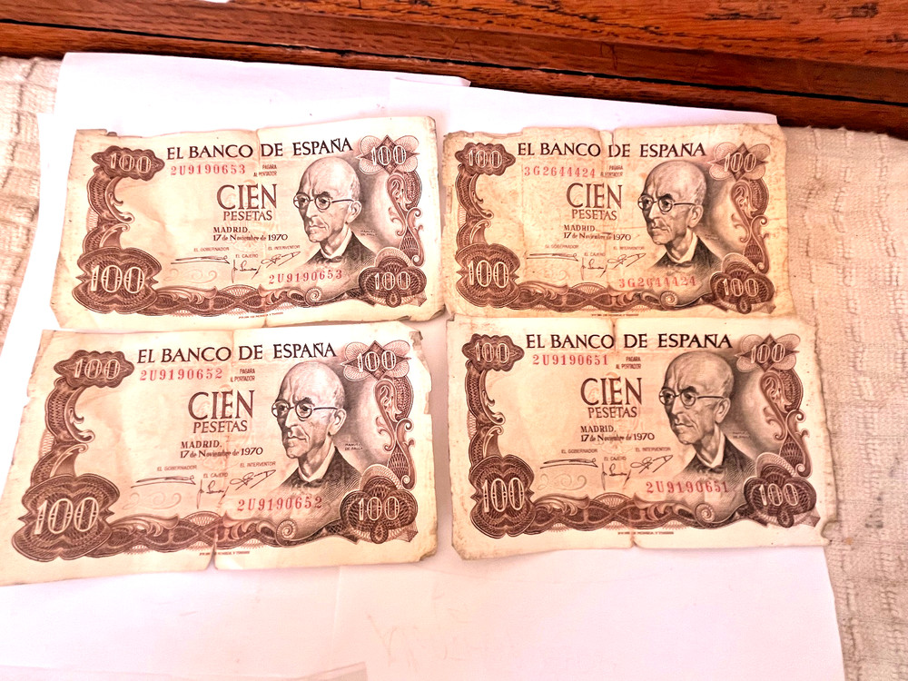 4 X 100 PESETAS BANK NOTES CIRCULATED