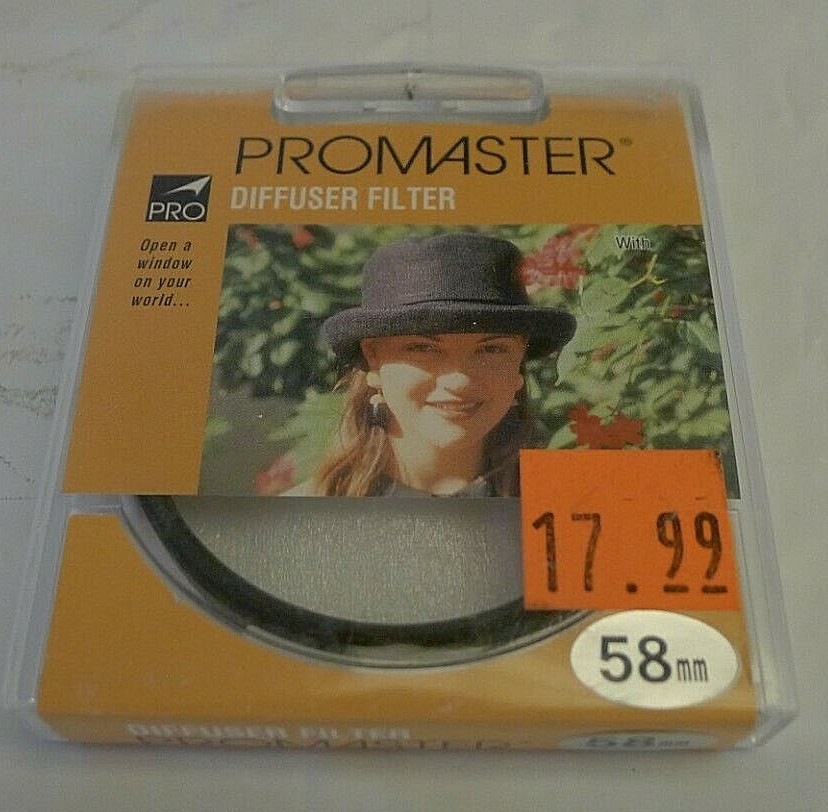 Promaster 58mm Diffuser Filter +Protective Case - Japan