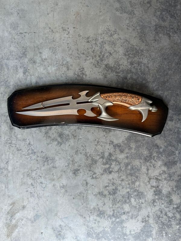 Fantacy Dagger With Split Blade