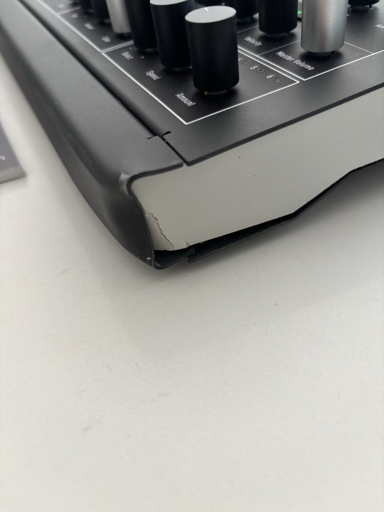 Waldorf Iridium Digital Polyphonic Desktop Synthesizer Module