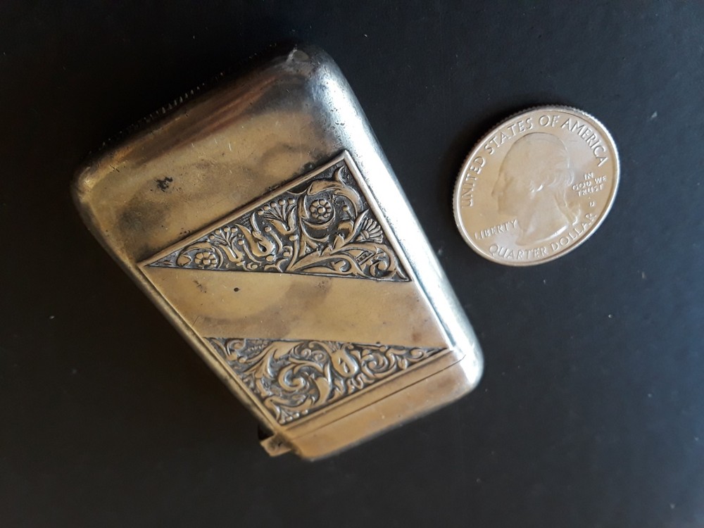 ANTIQUE  SILVER  PLATE PAIRPOINTMATCH SAFE VESTA CASE