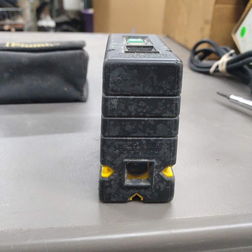 Spectra-Physics Precision PLUMB POINTER Laser Level With Pouch. Works Great