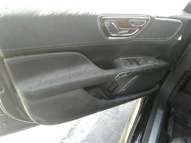 CONTINTAL 2017 Rocker Panel Moulding 76768