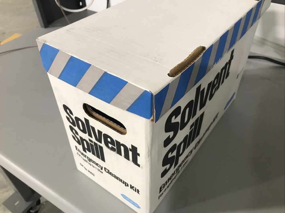 Mallinckrodt Solvent Spill Emergency Cleanup Kit