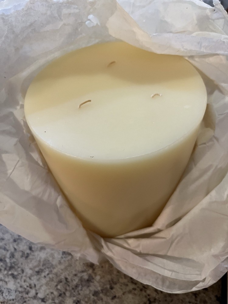 VTG Retired PARTYLITE Colonial Candle Cape Cod 3-Wick Vanilla/Springtime Pillar