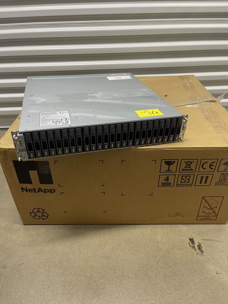 NetApp NAJ-1501 24x 1.8TB 2.5" HDD 2x Controller Hybrid Storage Array