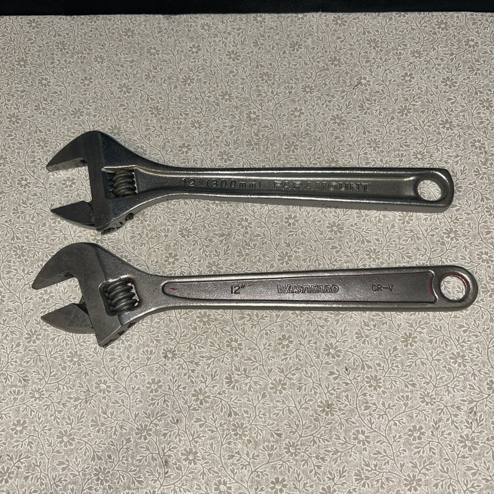 adjustable wrenches (2)