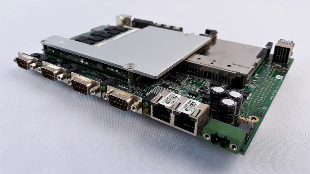 Advantech UNOB-2105CB Carrier Board