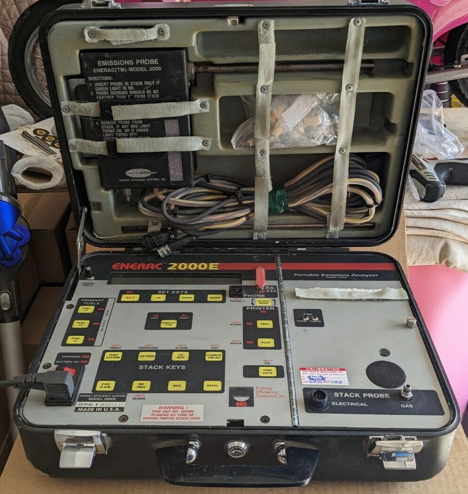 EES Enerac Portable Combustion Analyzer Model 2000E
