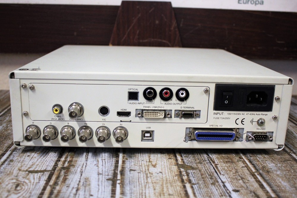 Chroma 2331 True Color Video Pattern Generator ( 6480)