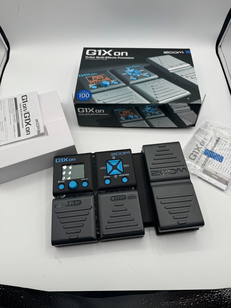 Zoom G1XON Multi Effects Guitar Pedal with Box - CLEAN