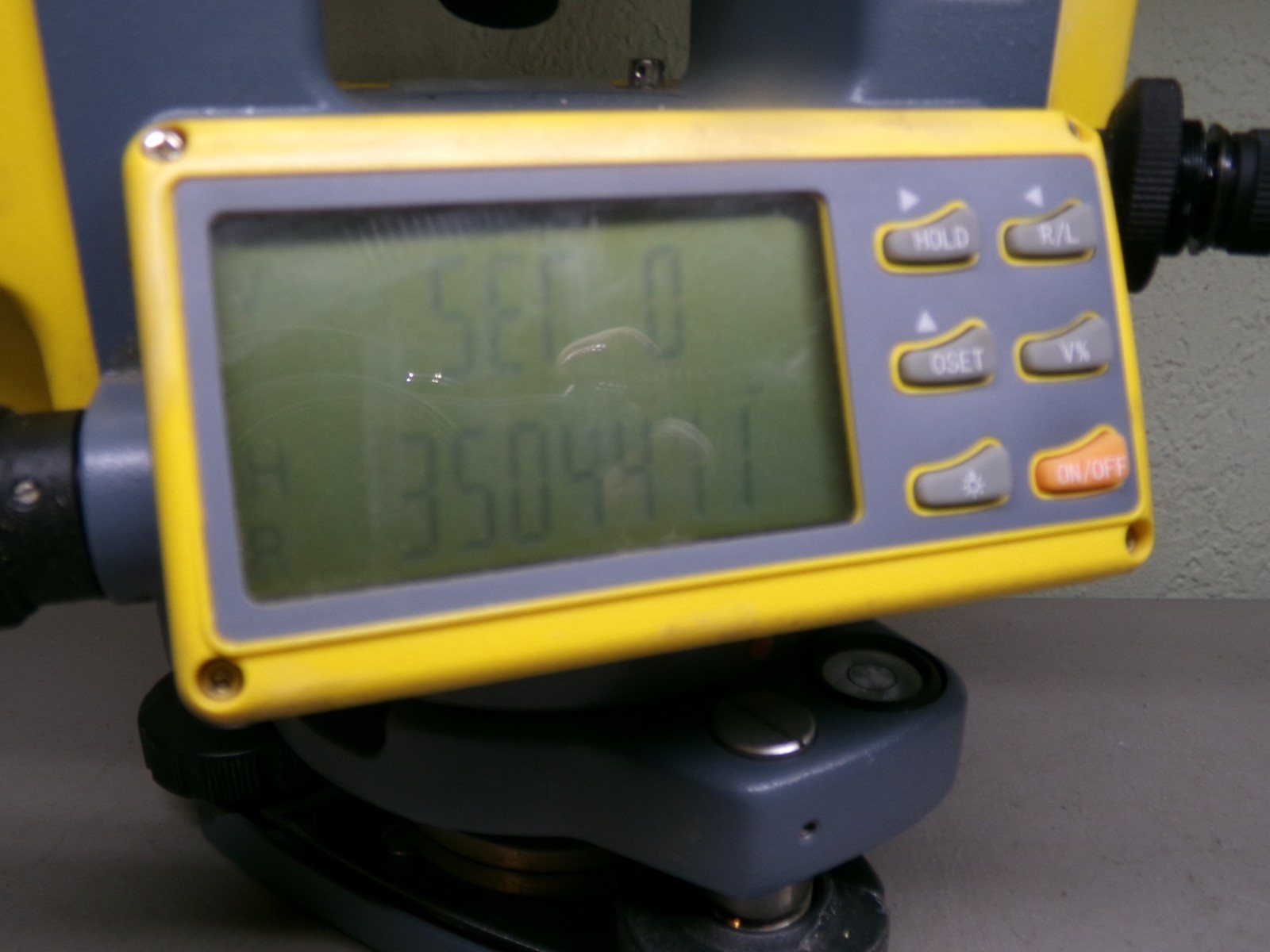 SPECTRA PRECISION DET-2 THEODOLITE WITH CASE