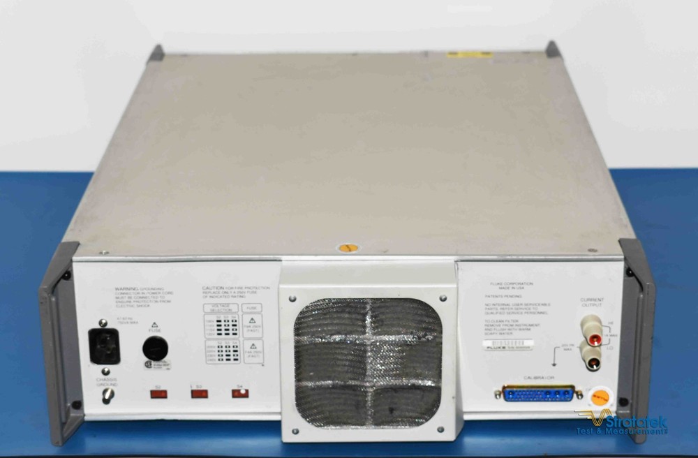 Fluke 5700A Calibrator with 5725A Amplifier