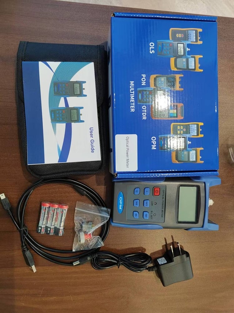 Handheld Fiber Optic Cable Tester Self-calibration Function Optical Power Meter