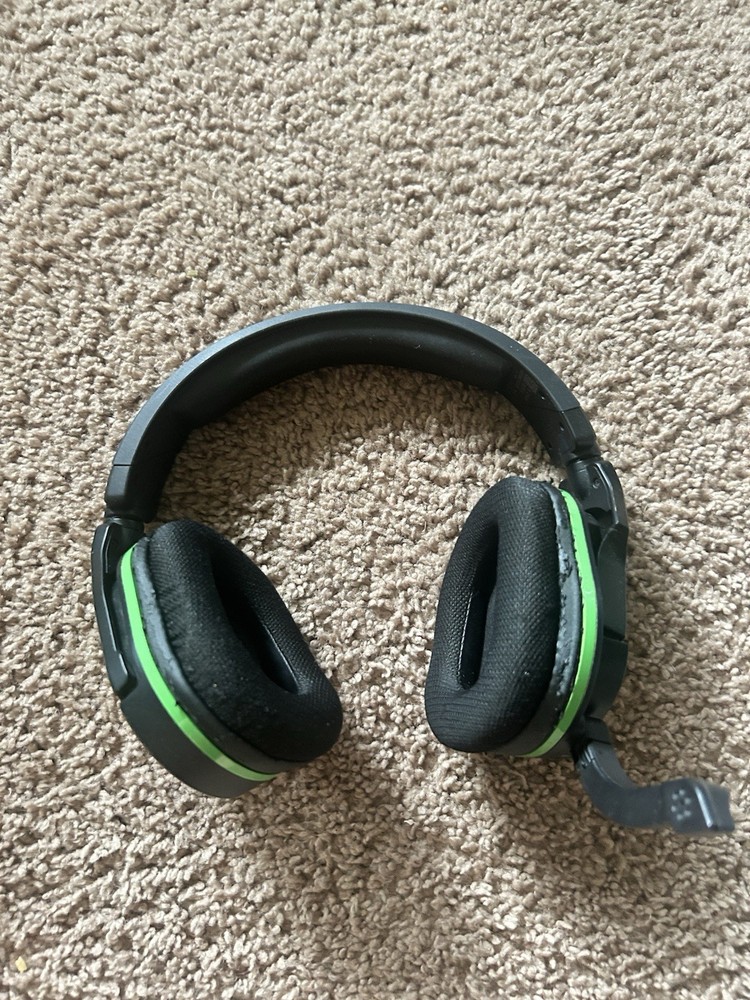 Xbox Series S Console Bundle w/ 3 Controllers, Turtle Beach Headset, Dual Dock