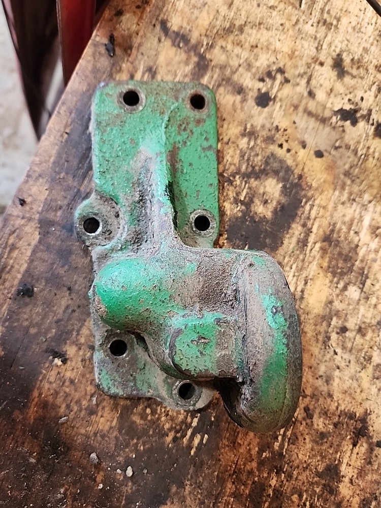 Oliver 1650 Gas Spin On Oil Filter Base