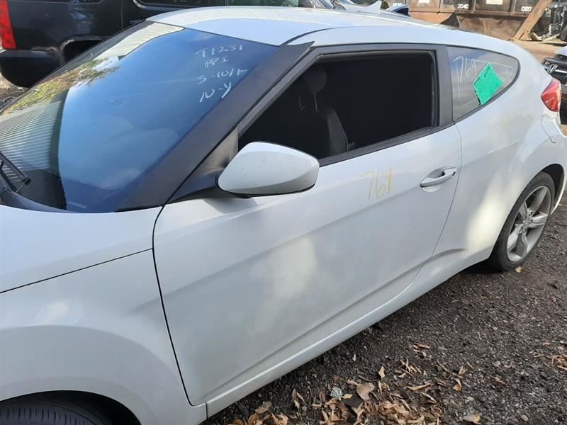 Camera/Projector Camera Gate Mounted Fits 12-17 VELOSTER 591343