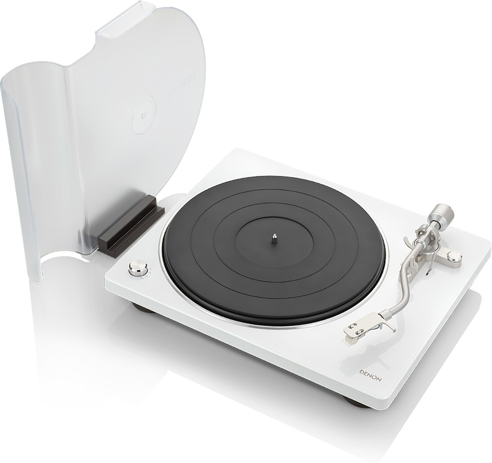 Denon DP400, white turntable with speed auto sensor