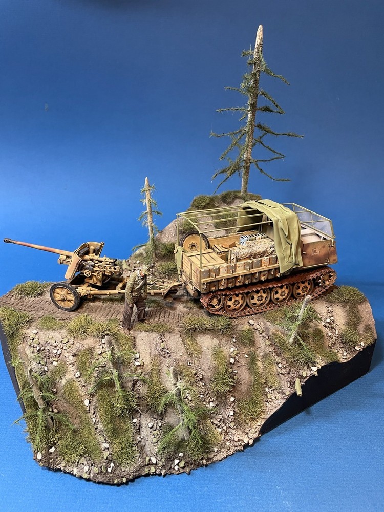 1/35 Built Diorama WW2 RSO/3