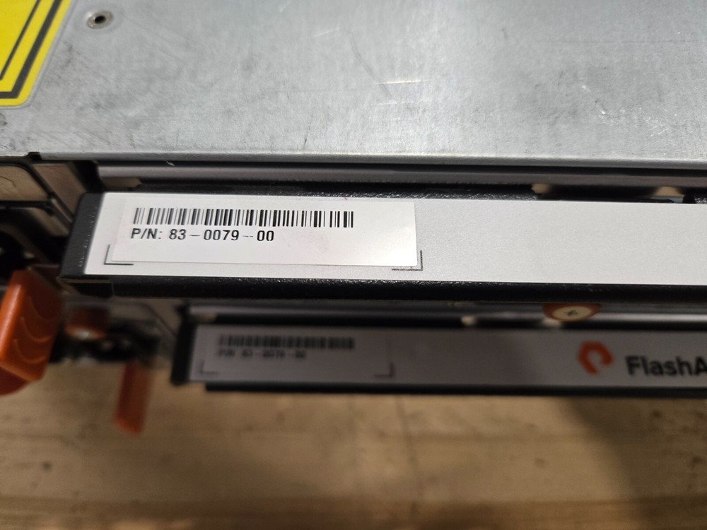 PureStorage FA-M20 pure storage M20 flash array FlashArray R2 Controller SAS FA