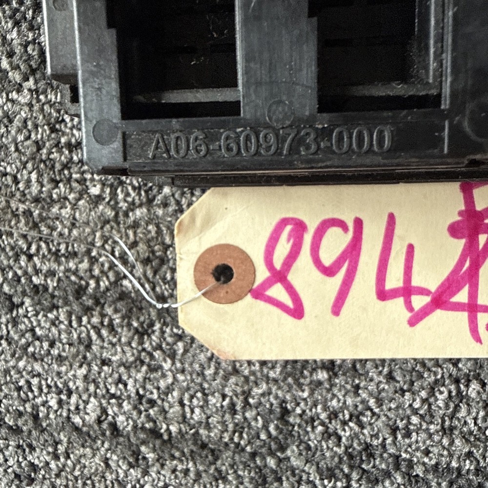 Freightliner Cascadia Dash switch- P/N: A06-60973-000