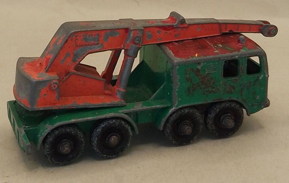 Matchbox 8 wheel Crane No.30