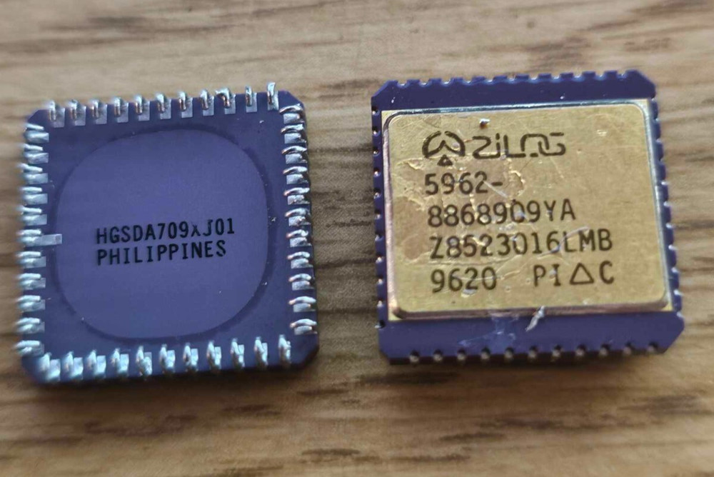 Rare MilSpec Zilog CMOS Z8 Microcontroller ROM 16 Kbytes RAM 256 bytes 16 MHz