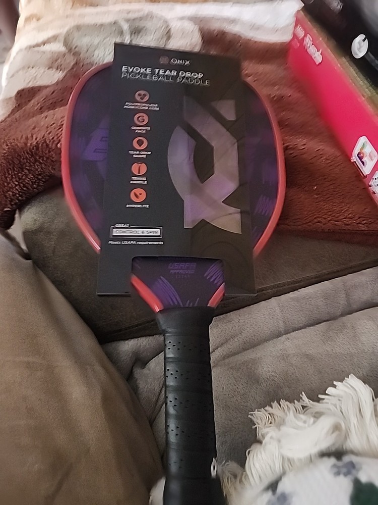 ONIX EVOKE TEAR DROP GRAPHITE PICKLEBALL PADDLE
