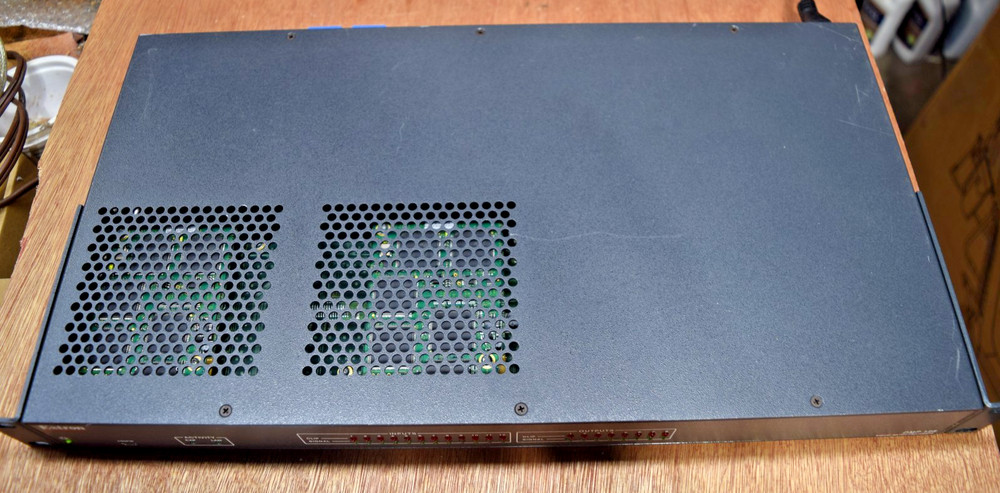 Extron 128 C Digial Matrix Processor with connectors.