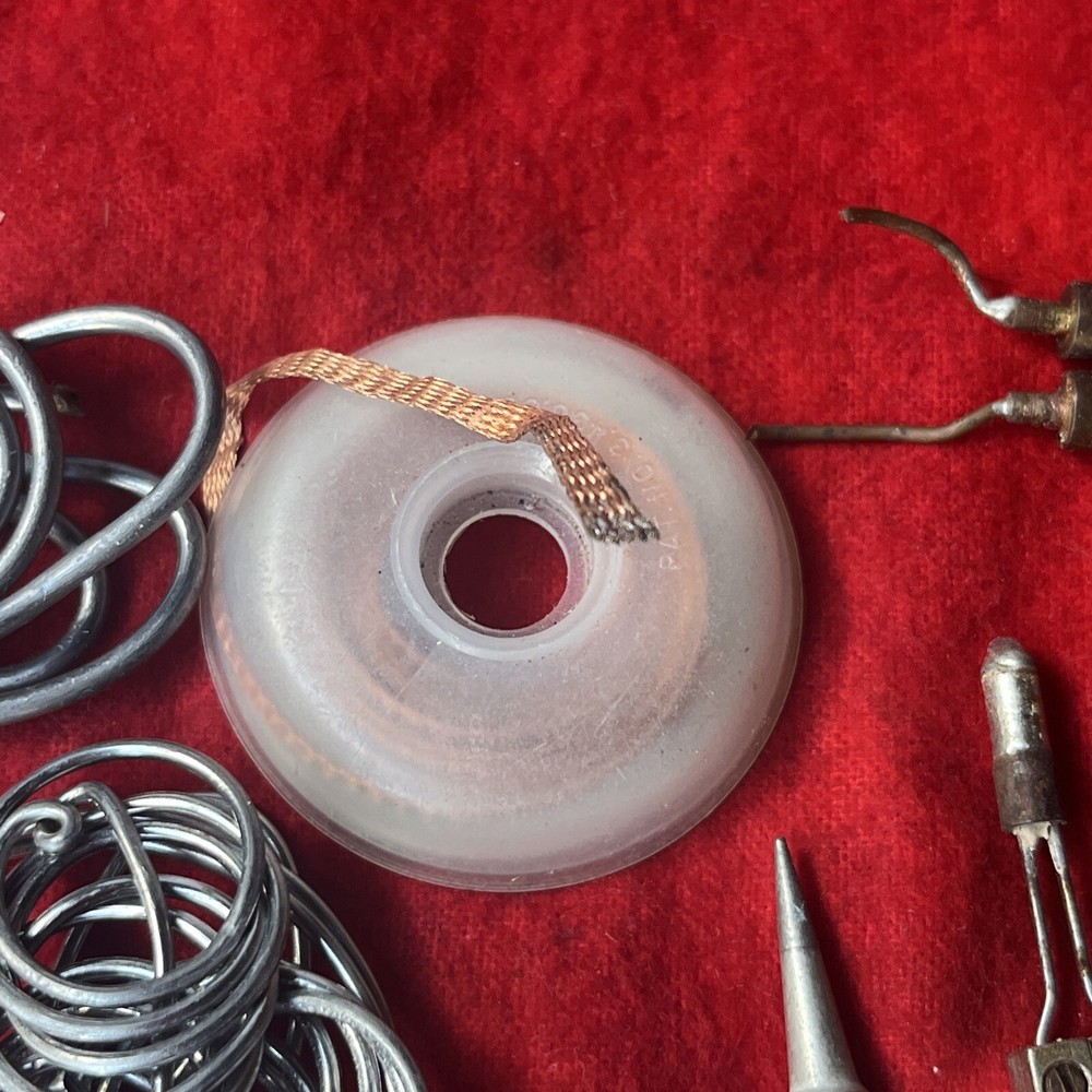 MIXED LOT SOLDERING TIPS & SOLDER SPOOLS - VARIOUS TYPES (k25)