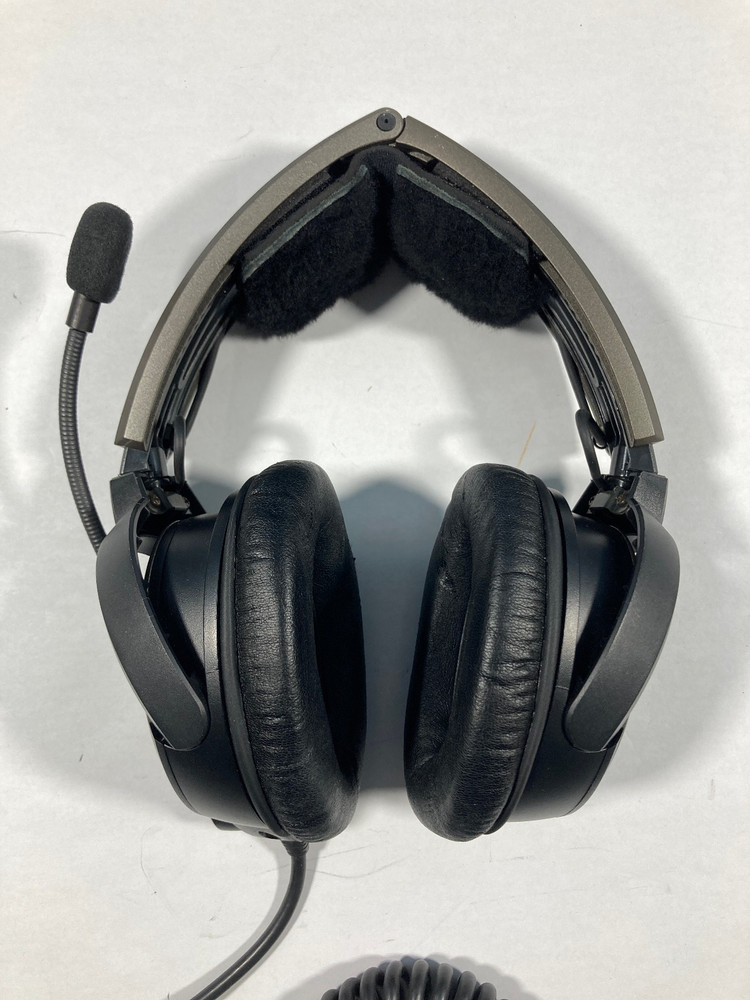 Bose A20 Aviation Headset Dual GA Coiled Cable Plug with Soft Case