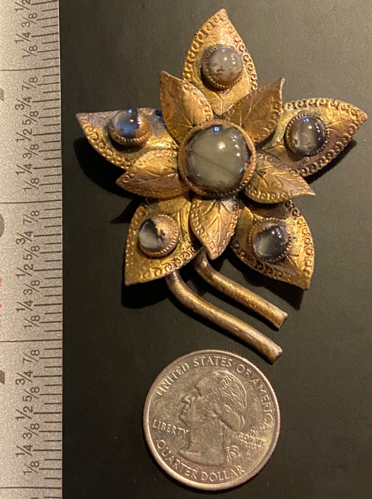 VTG Antique Gold Tone Layered Floral Brooch Gray Glass Cabochon Leaf Flower Pin