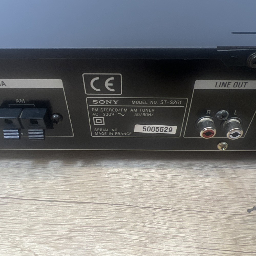 Sony ST-S261 FM tuner Black