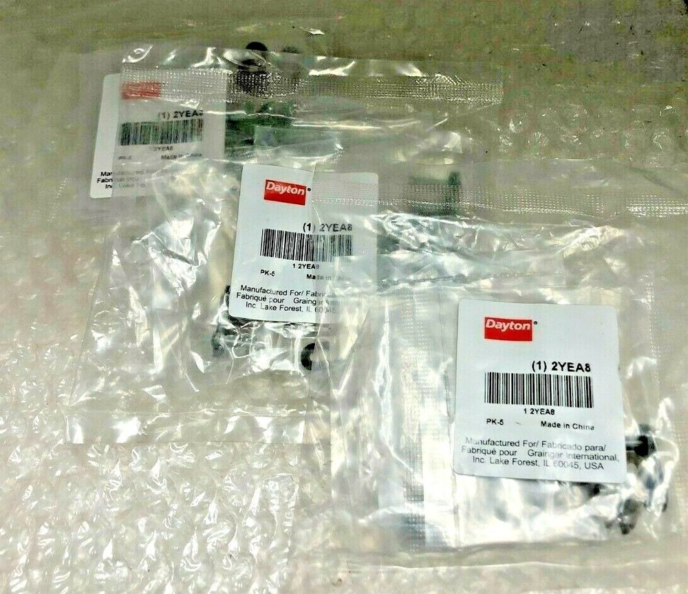 (3)PK  NEW DAYTON  2YEA8  ROLLER CHAIN MASTER LINK